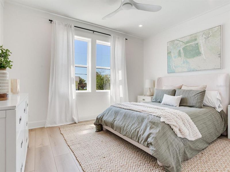 Furnished interior view inside a new home in , North Redington Beach (Image 46).
