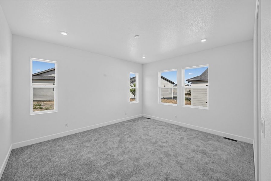 Spacious, unfurnished interior of a new home in Trailstone, Arvada (Image 18). Spacious, unfurnished interior of a new home in Trailstone, Arvada (Image 18).