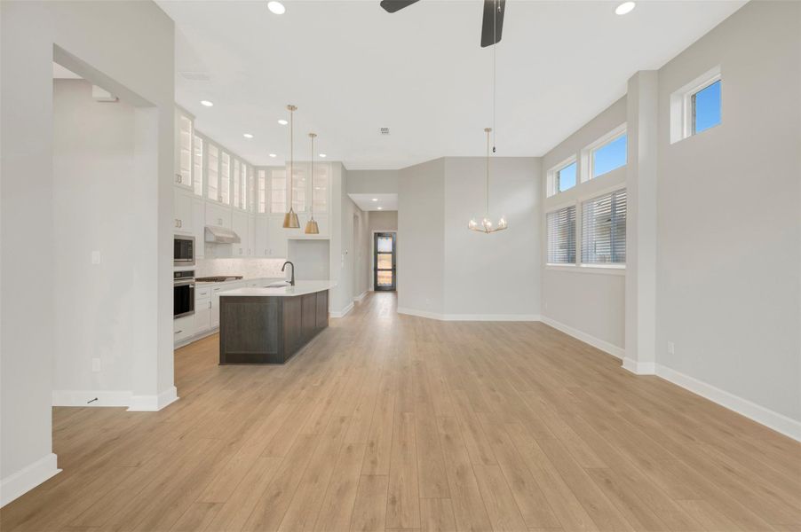 Spacious, unfurnished interior of a new home in Harvest Green - Reserve Collection, Richmond (Image 14).