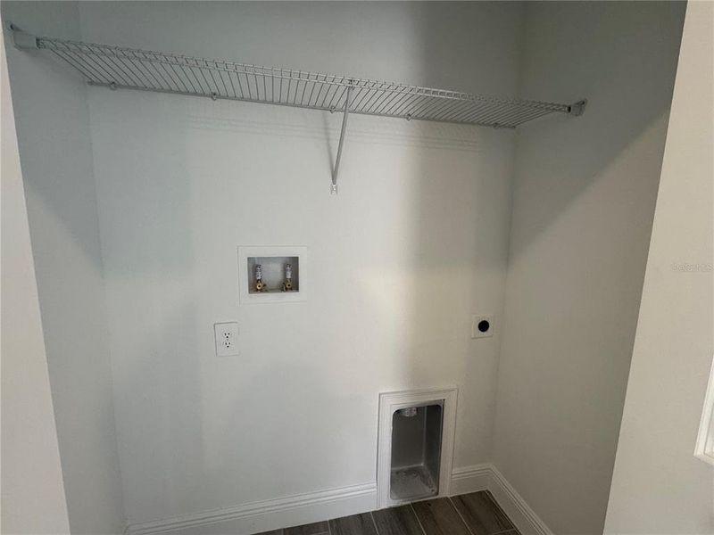 Spacious, unfurnished interior of a new home in , Poinciana (Image 10).