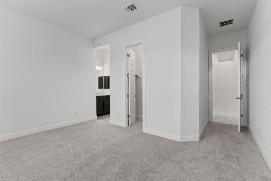 Spacious, unfurnished interior of a new home in Spicewood Trails, Spicewood (Image 22). Spacious, unfurnished interior of a new home in Spicewood Trails, Spicewood (Image 22).