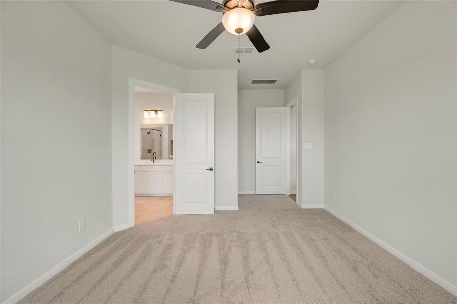Spacious, unfurnished interior of a new home in Legacy - Retreat Collection, League City (Image 22).