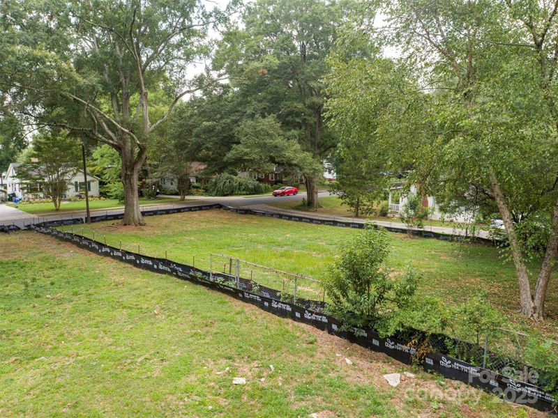 Image 17 of a home in .