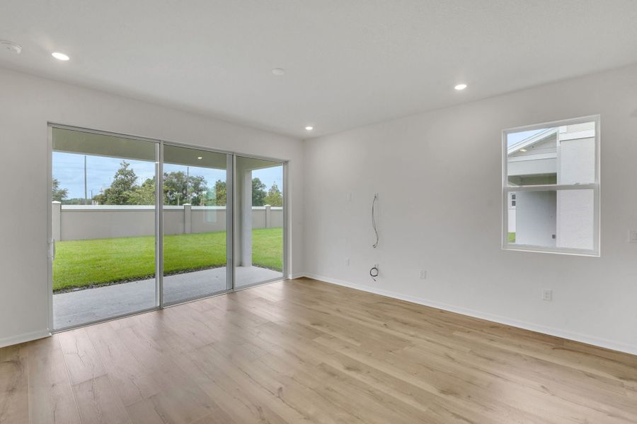 4br New Home in Parrish, FL.  - Slide 4