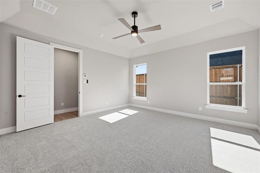 Spacious, unfurnished interior of a new home in LeTara, Haslet (Image 37).
