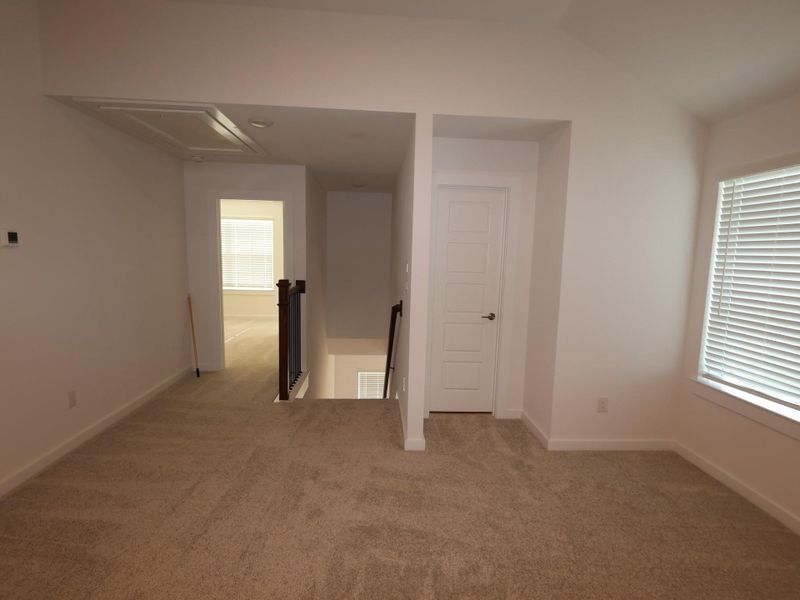 Spacious, unfurnished interior of a new home in Summerview, Fulshear (Image 20).