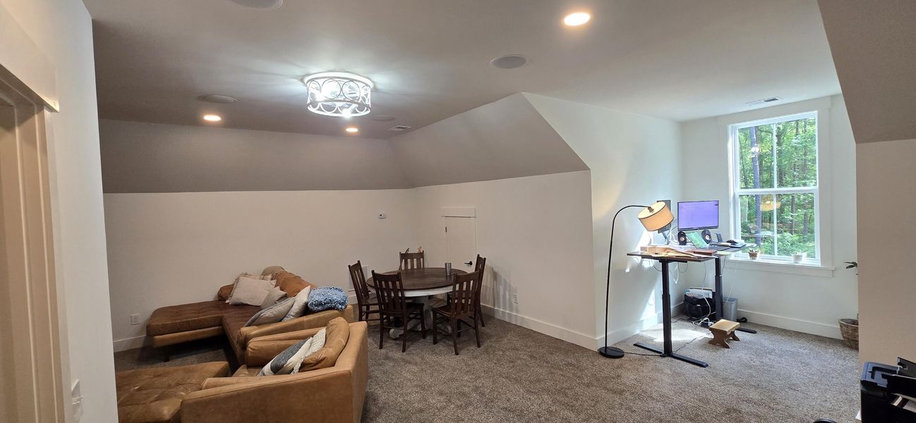 Furnished interior view inside a new home in , Seabrook (Image 27).