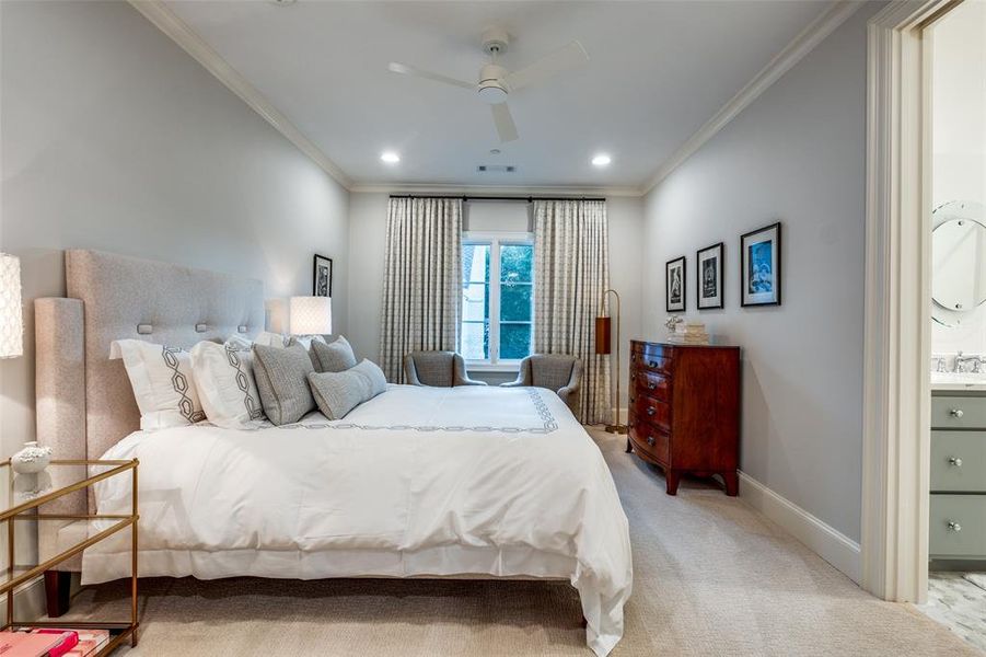 Secondary bedroom with lovely ensuite bath