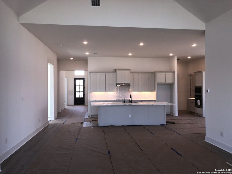 Image 12 of a home in Sienna Lakes. Image 12 of a home in Sienna Lakes.