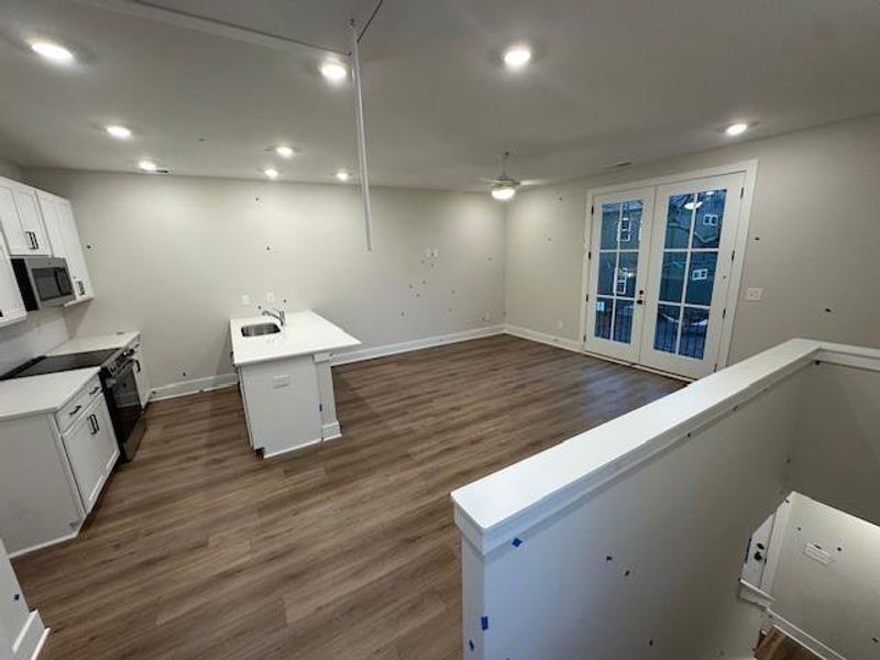 Spacious, unfurnished interior of a new home in , Atlanta (Image 7).