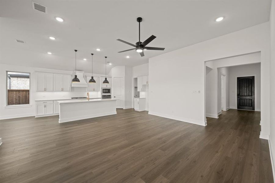 4829 Signal Run- Living Room-9994 4829 Signal Run- Living Room-9994