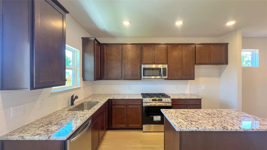 The Blue Jay II- Kitchen
