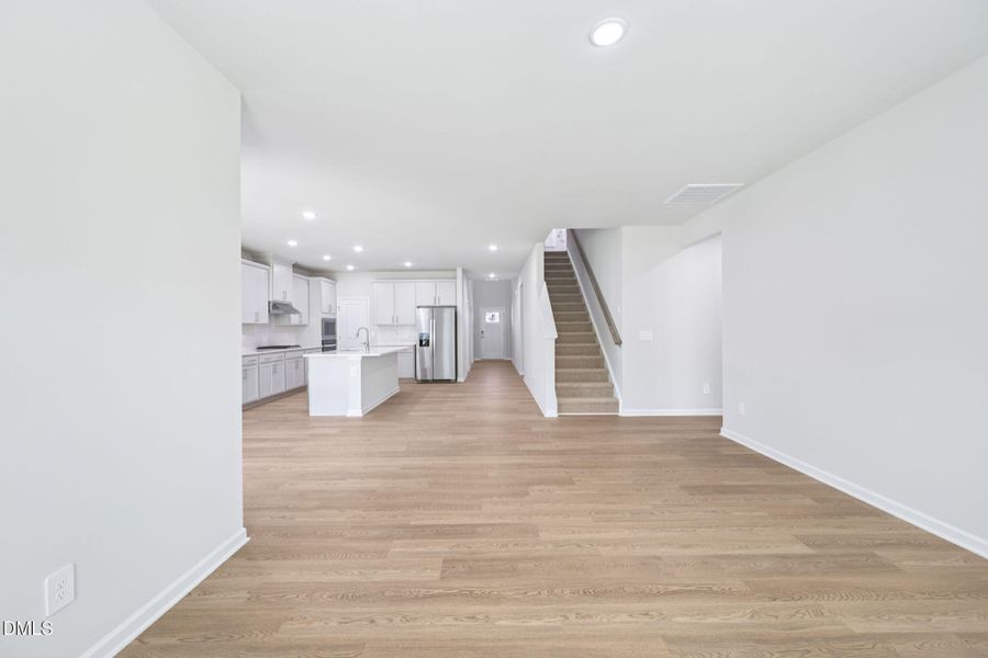 9-web-or-mls-Raleigh - Oak Manor - 713 D