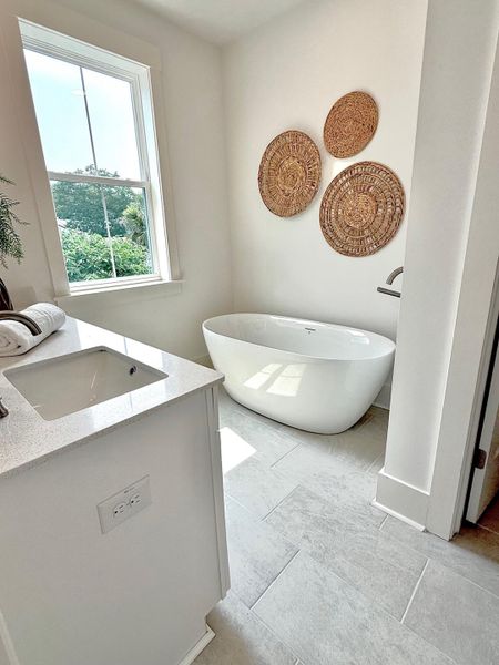 Furnished interior view inside a new home in Grants Court, Charleston (Image 13).