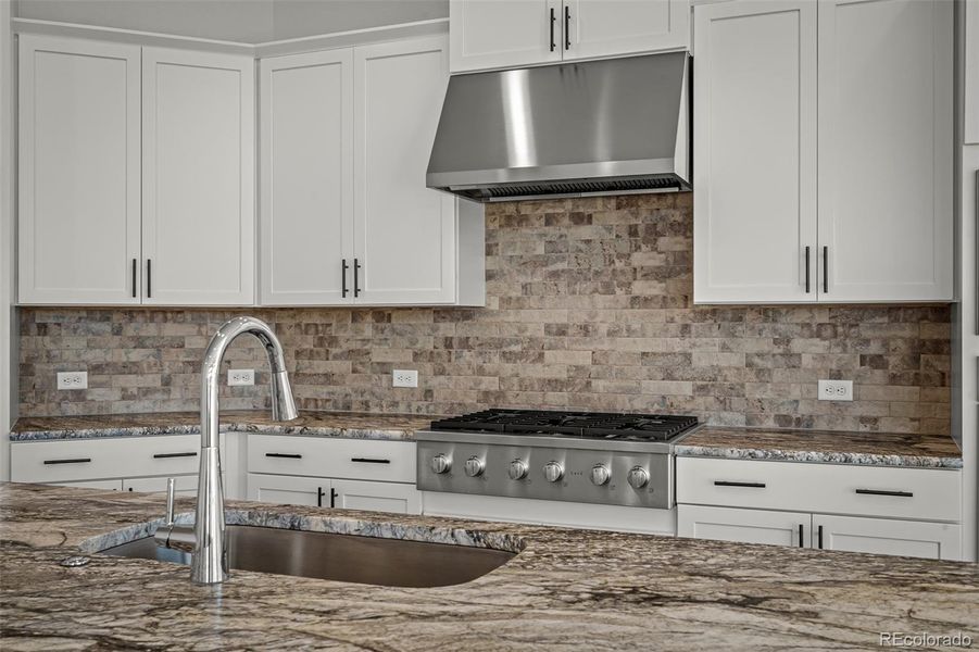 Close-up of interior finishes inside a home in Cloverleaf - Pinnacle Collection, Monument (Image 19). Close-up of interior finishes inside a home in Cloverleaf - Pinnacle Collection, Monument (Image 19).