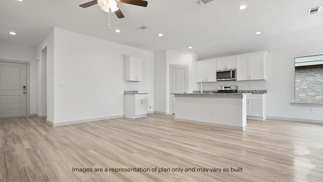 Image 21 of a home in Terra Vista.