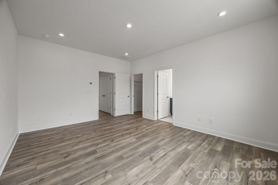 Spacious, unfurnished interior of a new home in , Charlotte (Image 35).