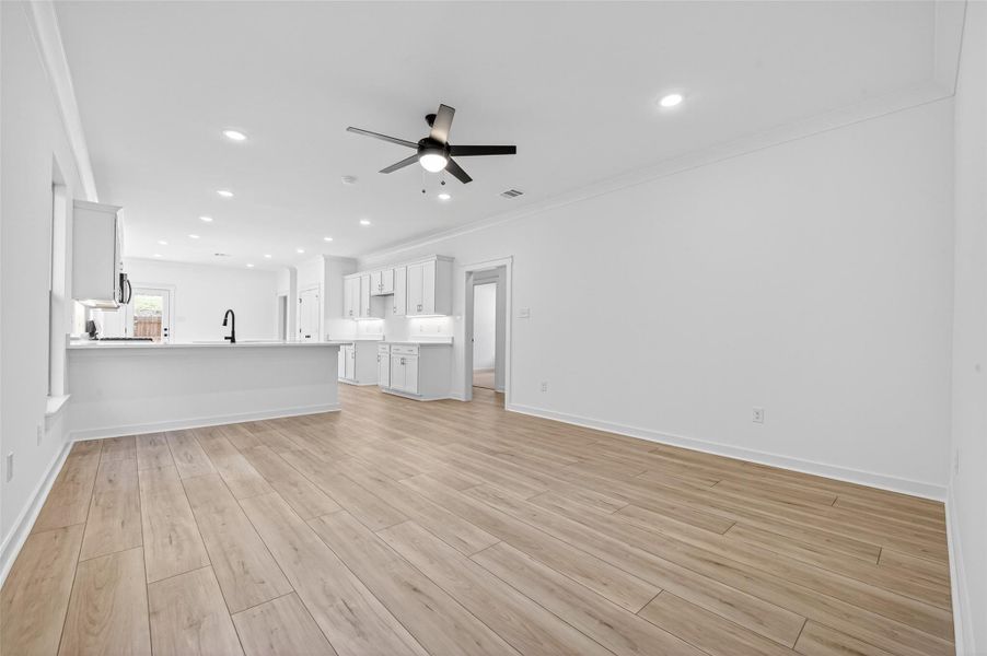 Spacious, unfurnished interior of a new home in Mostyn Springs, Magnolia (Image 29).