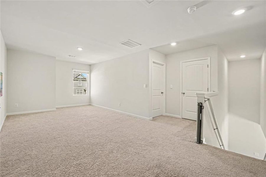 Spacious, unfurnished interior of a new home in Hamptons at Riverwood South, Dallas (Image 22).