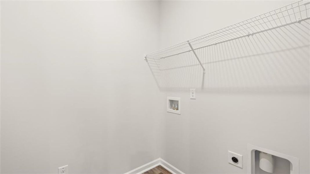 Spacious, unfurnished interior of a new home in Cedar Ridge - Locust Grove Station, Locust Grove (Image 12).