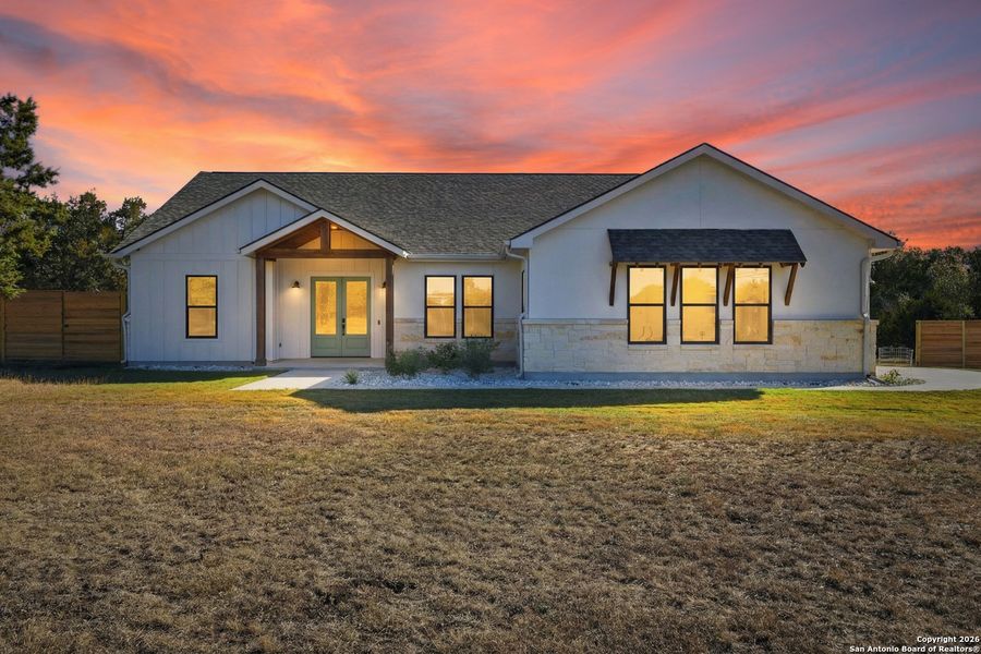 Exterior details and patio area of a home in , Bandera (Image 17).