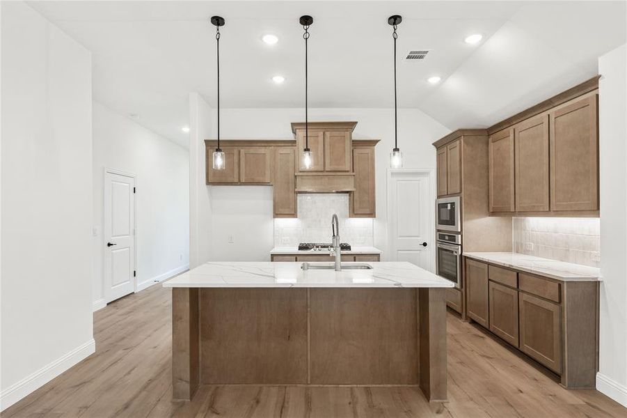 Furnished interior view inside a new home in Creekview Meadows, Pilot Point (Image 15). Furnished interior view inside a new home in Creekview Meadows, Pilot Point (Image 15).
