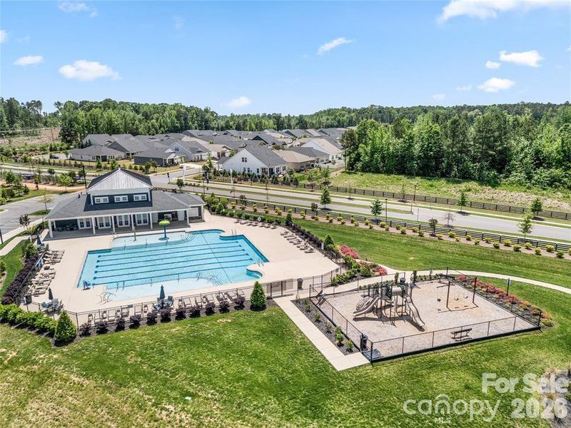 Community amenities in Nolen Farm, Gastonia (Image 18).
