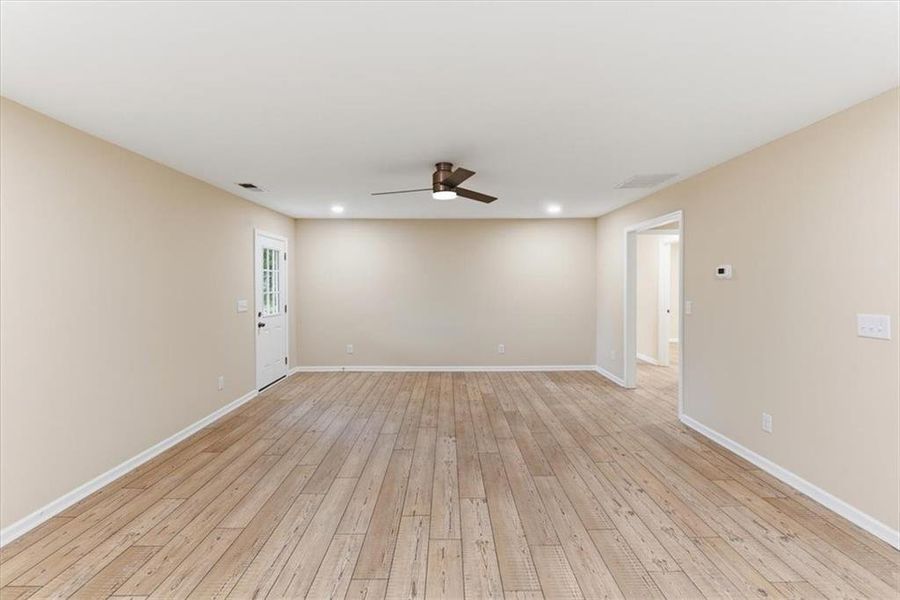 Spacious, unfurnished interior of a new home in , Taylorsville (Image 22).