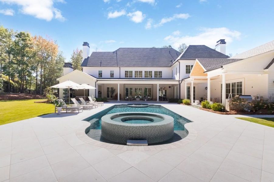 Community amenities in , Canton (Image 47).