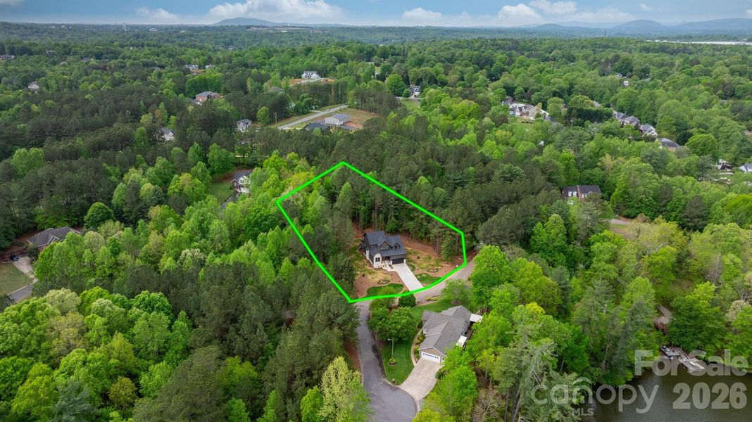 Approximate Lot Boundaries Approximate Lot Boundaries