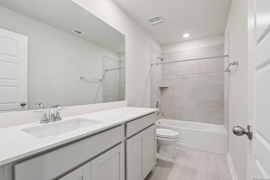 Furnished interior view inside a new home in Catalina, Converse (Image 17).