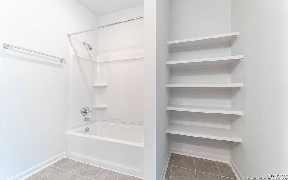 Image 14 of a home in Hennersby Hollow. Image 14 of a home in Hennersby Hollow.