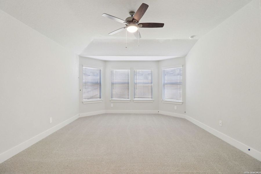 Spacious, unfurnished interior of a new home in Sagebrooke - Classic Series, San Antonio (Image 37).