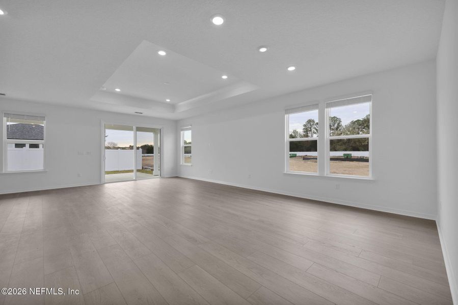 Spacious, unfurnished interior of a new home in Murray Farms, Middleburg (Image 24).