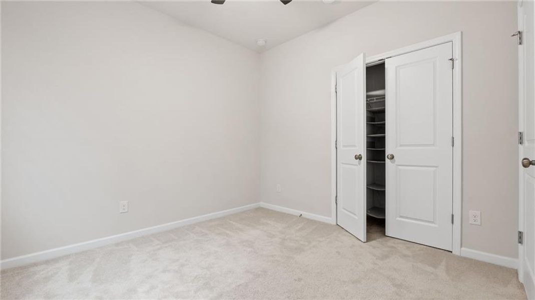 Spacious, unfurnished interior of a new home in , Marietta (Image 2).