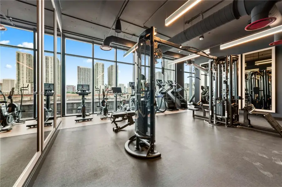 Community amenities in , Miami (Image 23).