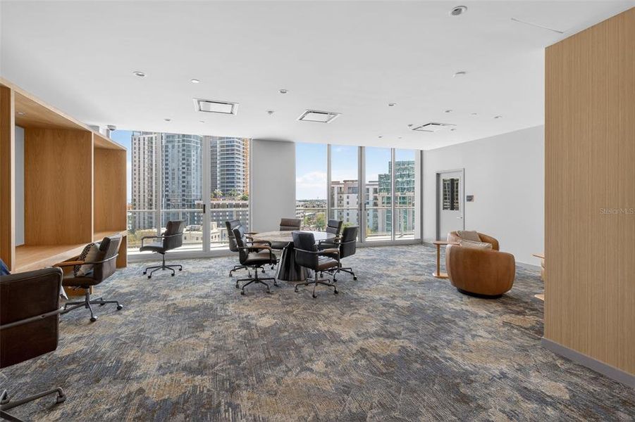 Community amenities in , St. Petersburg (Image 67). Community amenities in , St. Petersburg (Image 67).