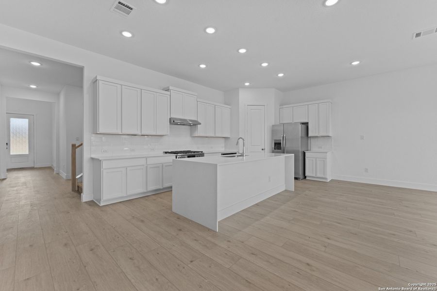 Image 25 of a home in .