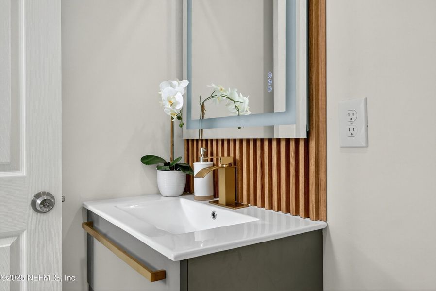 Close-up of interior finishes inside a home in , Jacksonville (Image 21).