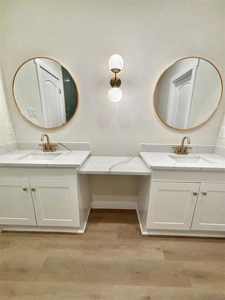 Furnished interior view inside a new home in , Denison (Image 10).