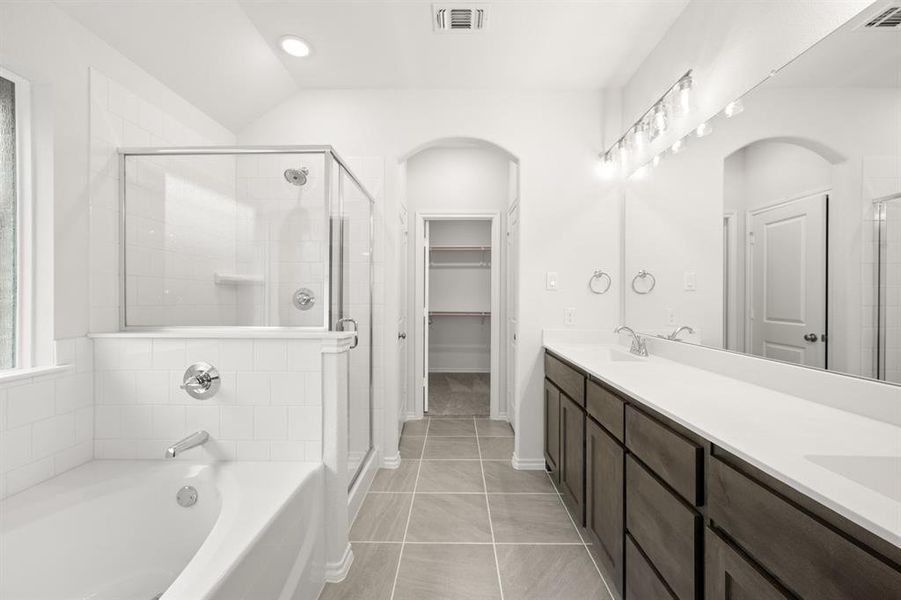 4536 Lyre Leaf- Primary Suite-3