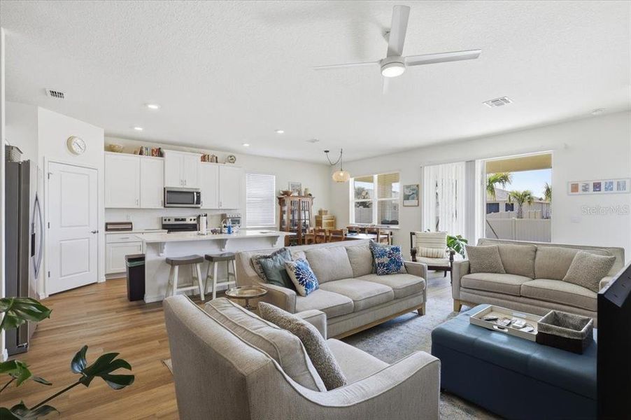 Furnished interior view inside a new home in Archers Mill, Ormond Beach (Image 9).