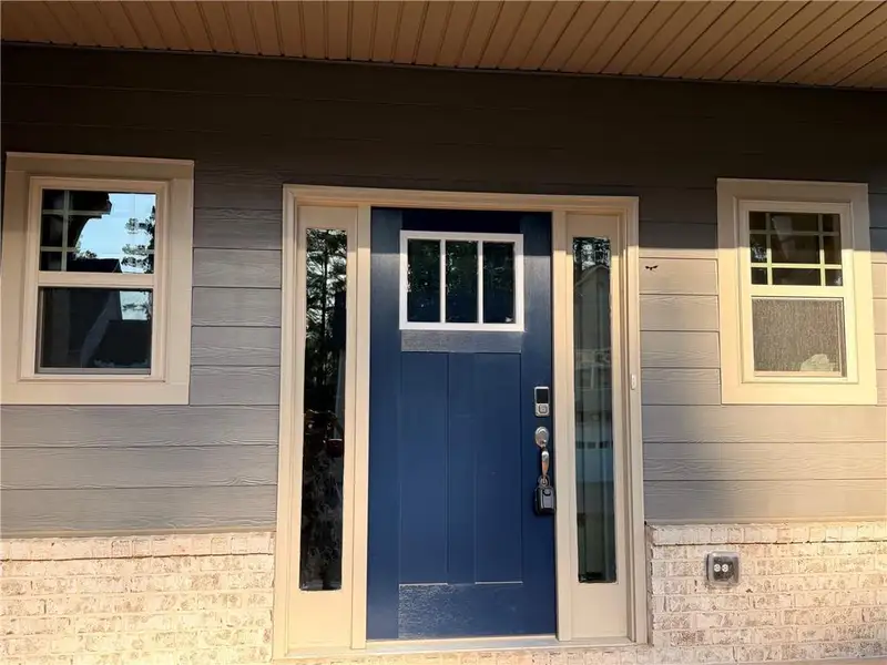 Exterior details and patio area of a home in Magnolia Villas, Cornelia (Image 3).