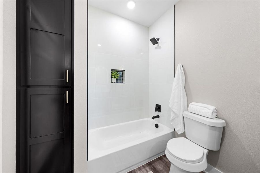 Furnished interior view inside a new home in , Sulphur Springs (Image 16).