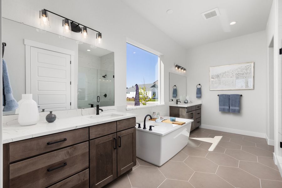 1819 Vista -Primary Bathroom