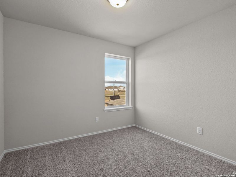 Spacious, unfurnished interior of a new home in Applewhite Meadows, San Antonio (Image 28).