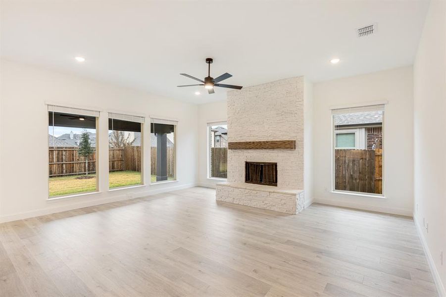 Spacious, unfurnished interior of a new home in West Crossing, Anna (Image 21). Spacious, unfurnished interior of a new home in West Crossing, Anna (Image 21).