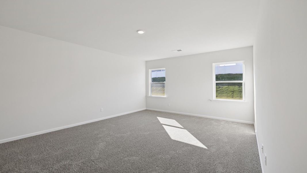 Spacious, unfurnished interior of a new home in Sage Grove, Lyman (Image 24).
