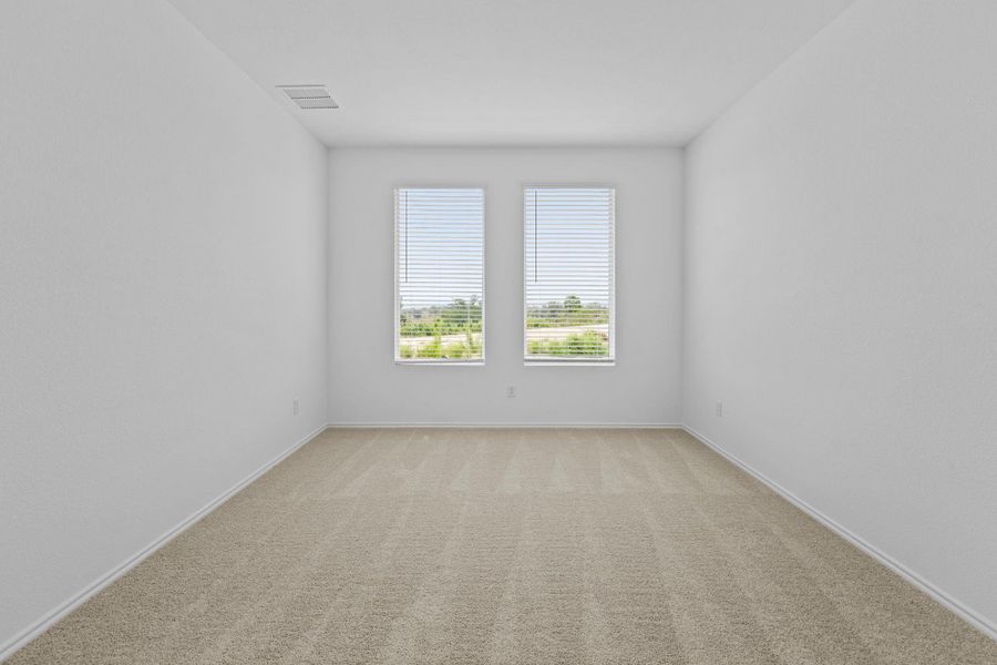 Spacious, unfurnished interior of a new home in Clayton Ranch, Copperas Cove (Image 14).