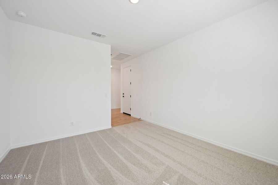 22-web-or-mls-77th Dr-S1403-022